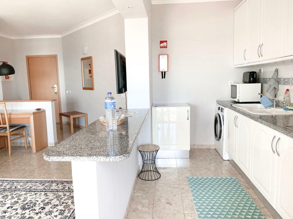 Panoramic Apartment In Portimao: Ocean View, Wifi Екстер'єр фото